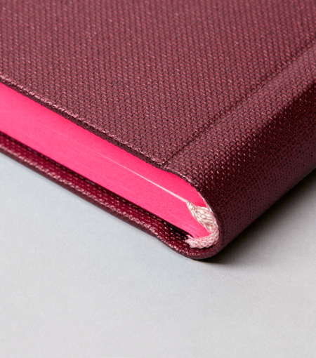 Hieronymus notebooks paper notebook h4 metallic bordeaux a004607 detail1