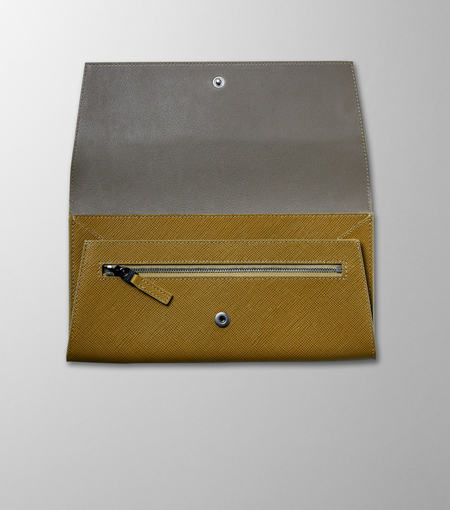 Hieronymus grain small leather goods travel folder grain amber a005217 a005217 f4.jpg