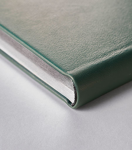 Hieronymus notebooks leather notebook h4 leather deep forest a005876 a005715 f1.jpg